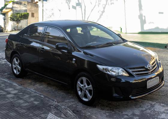 TOYOTA COROLLA 1.8 GLI 16V FLEX 4P AUTOMÁTICO TOYOTA COROLLA 1.8 GLI 16V FLEX 4P AUTOMÁTICO